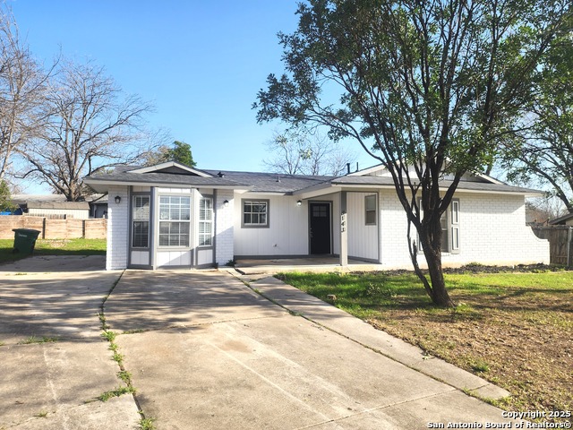 6143 Topcroft Property Photo 1