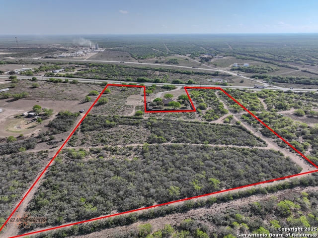00 Cr 455 Property Photo 2