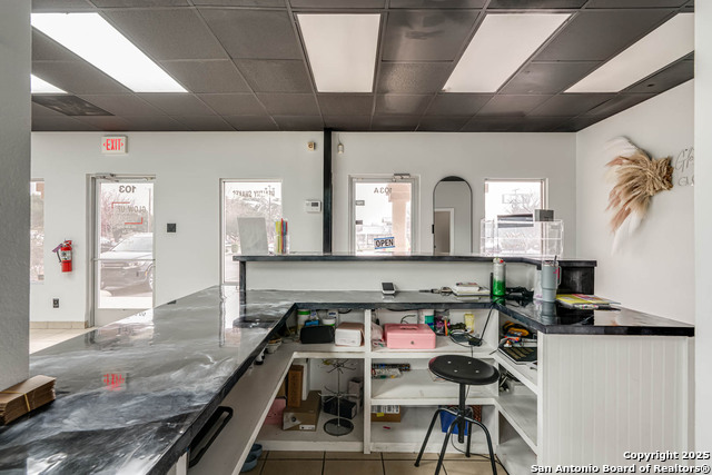 9386 Huebner Rd Property Photo 16
