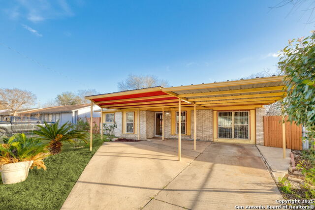 3026 Goosecreek St Property Photo