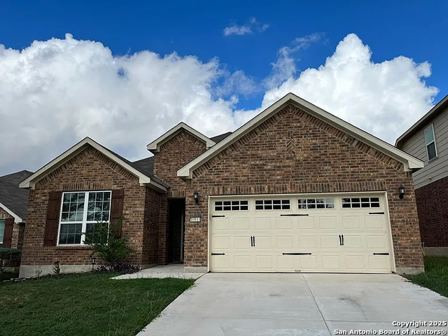 10811 Yaupon Holly Property Photo