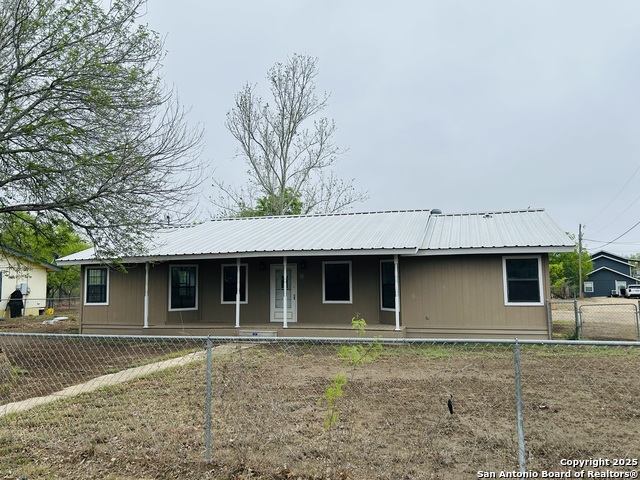 389 Uvalde Oaks Property Photo