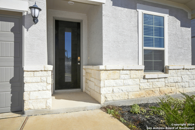 12925 Lilly Pass Property Photo 2