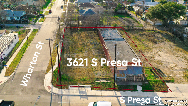 3621 S Presa St Property Photo 3
