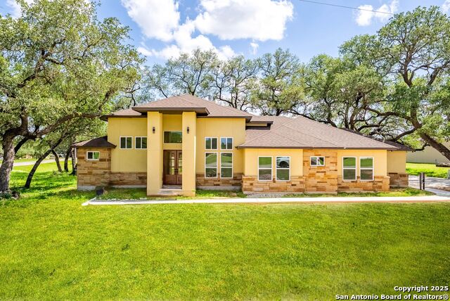 101 Vintage Run Dr Property Photo 1