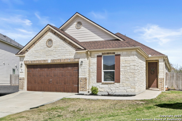 8902 Victoria Lake Property Photo 2