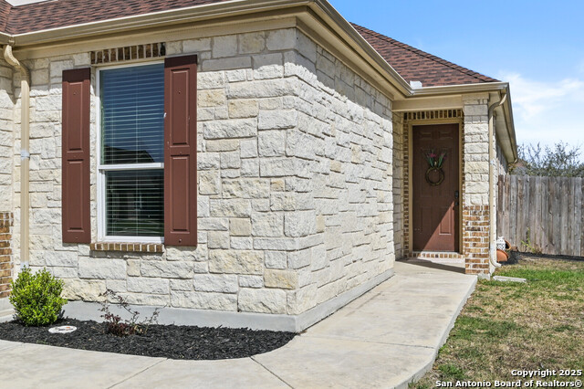 8902 Victoria Lake Property Photo 3