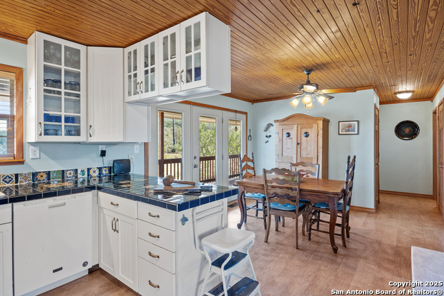 1848521 Property Photo 5
