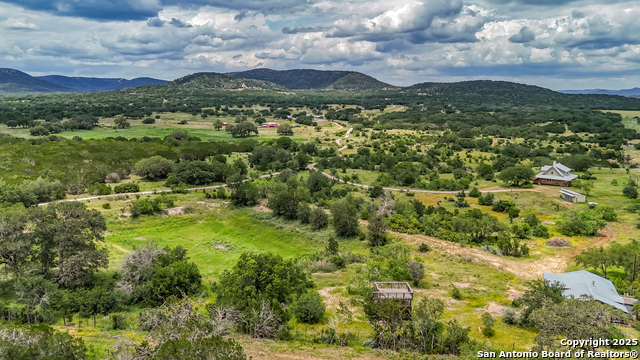 1848521 Property Photo 35