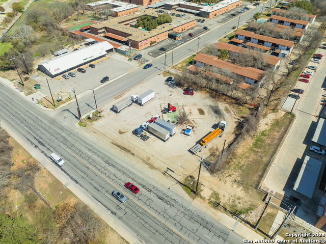7118 S New Braunfels Ave Property Photo 1