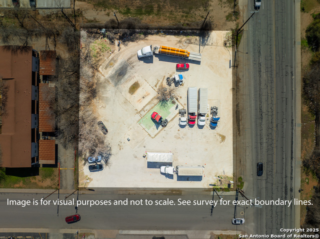 7118 S New Braunfels Ave Property Photo 2