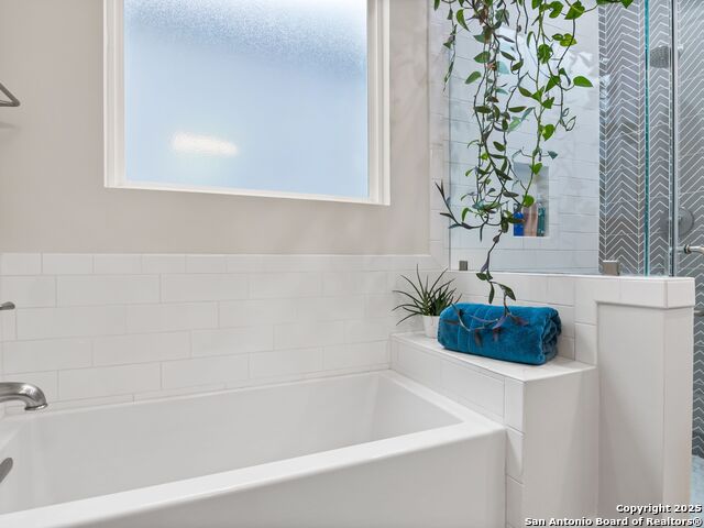 11158 Vance Jackson Property Photo 25