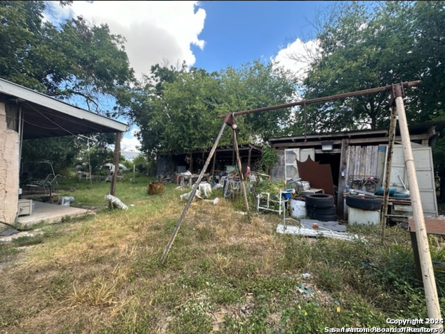 5310 S Flores Property Photo 14