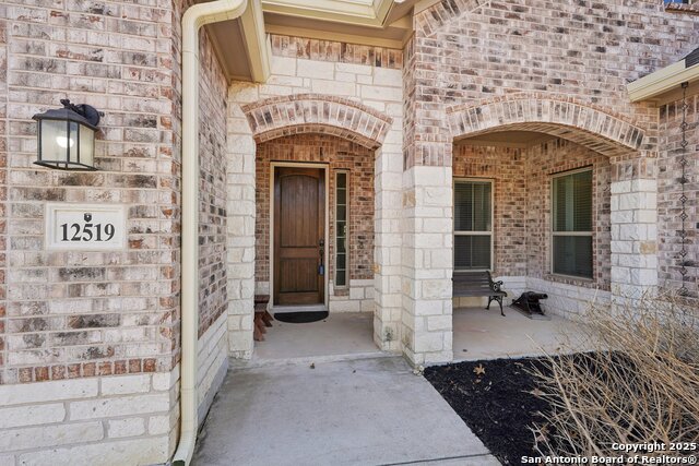 12519 Upton Park Property Photo 5