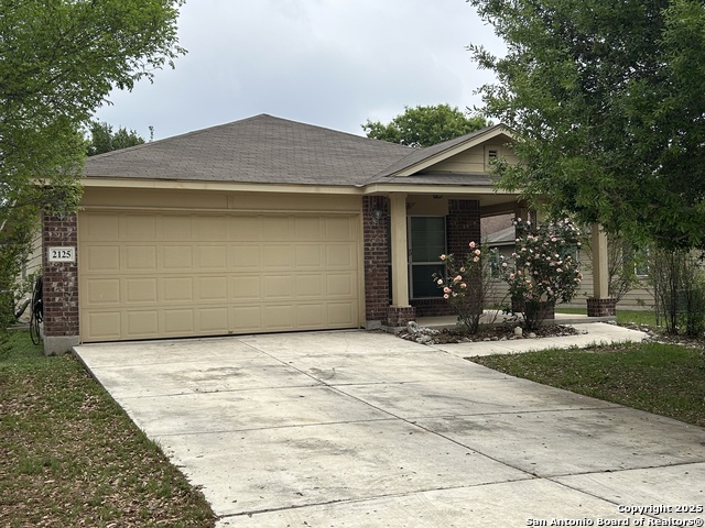 2125 Hazelwood Property Photo