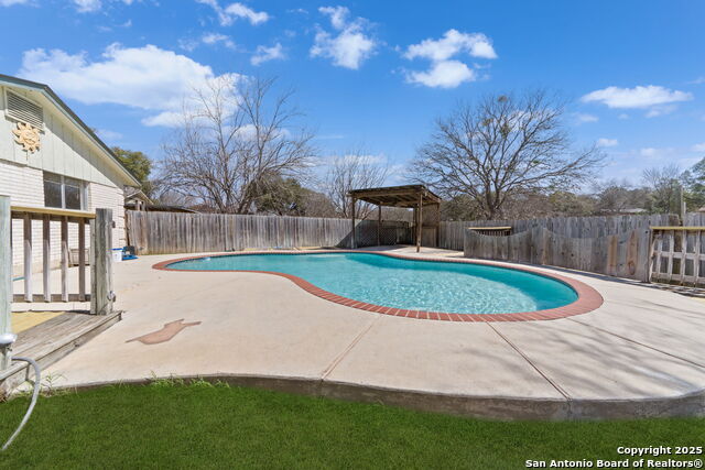 7710 Canterfield Property Photo 1