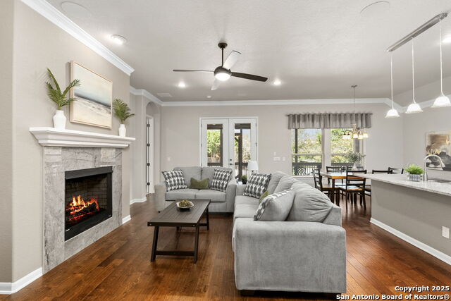 2107 Silent Fox Property Photo 4