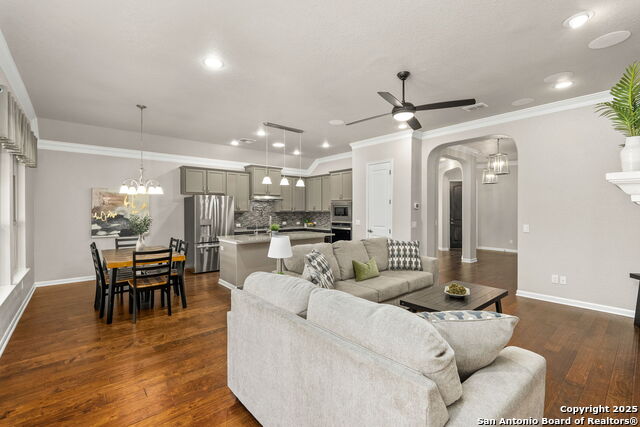 2107 Silent Fox Property Photo 7