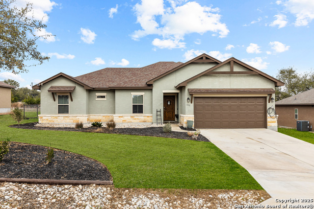 111 Clemente Zapata Property Photo