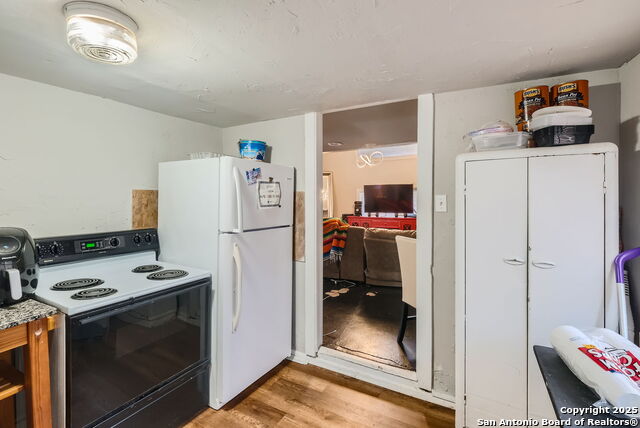 432 Fulton Property Photo 24