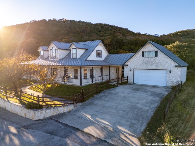 5537 Bear Creek Rd Property Photo