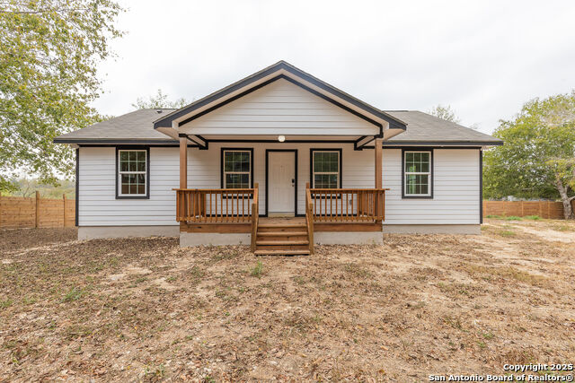 4 Range I West Real Estate Listings Main Image