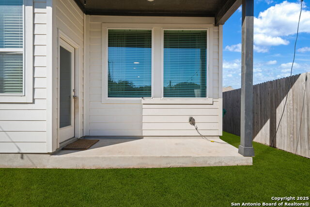 21114 Chestnut Cove Property Photo 22