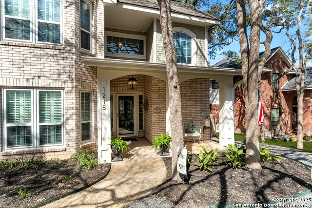 1215 Vista Del Rio Property Photo 4