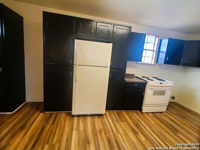 8235 E Loop 1604 Property Photo 4