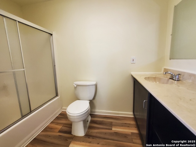 8235 E Loop 1604 Property Photo 9