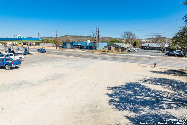 1812 Water St E Property Photo 4