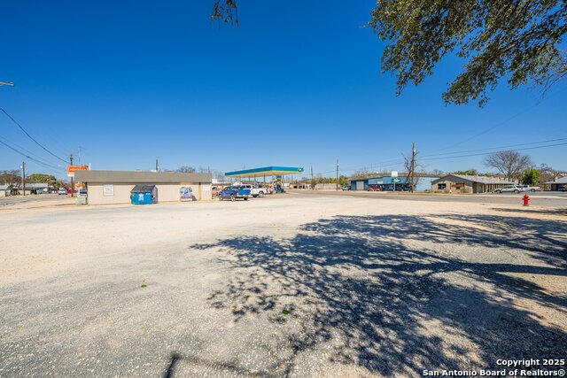 1812 Water St E Property Photo 6