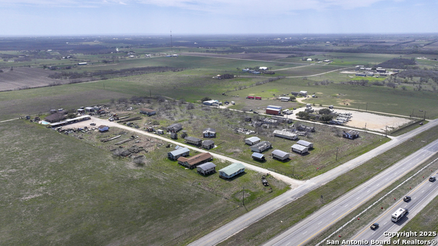 8205 W Interstate 10 Property Photo 2