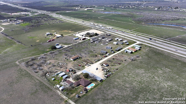 8205 W Interstate 10 Property Photo 17