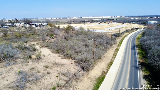 0 Medina Base Property Photo 4