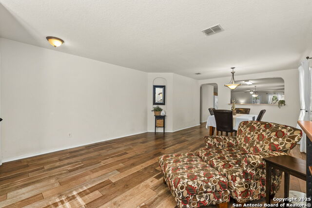 711 Silverado Way Property Photo 3