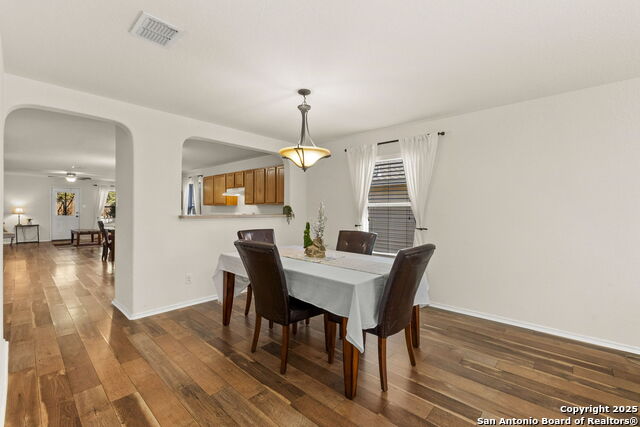 711 Silverado Way Property Photo 4