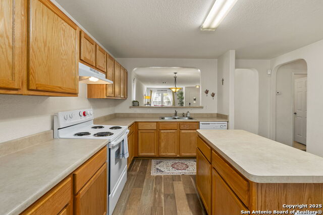711 Silverado Way Property Photo 9