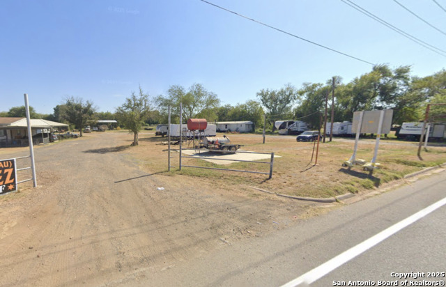 606 N Main Property Photo 1