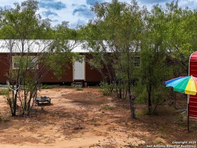 15725 N Ih 35 Property Photo 2