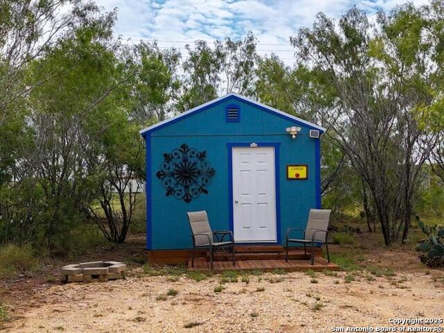 15725 N Ih 35 Property Photo 8