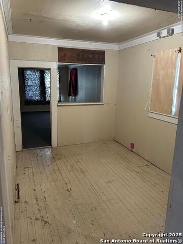 616 W Hildebrand Property Photo 5