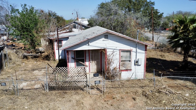 Crystal City Isd Real Estate Listings Main Image