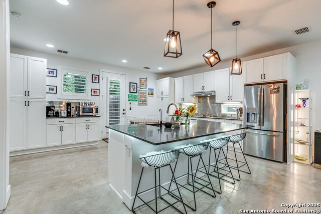 615 Fulton Avenue Property Photo