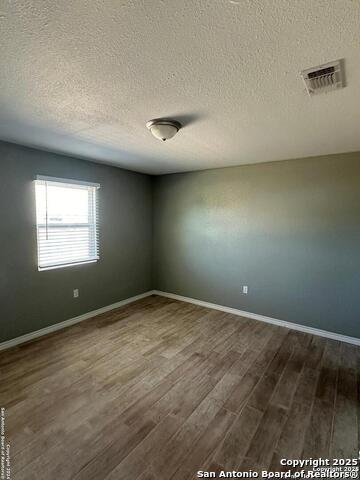 540 N Miller Ave Property Photo 4