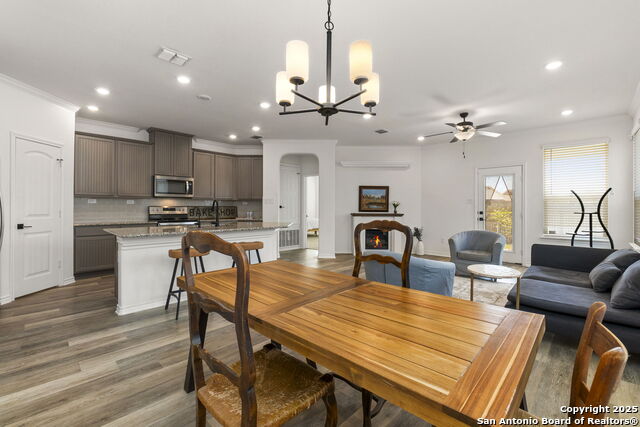 8212 Mulaney Property Photo 7