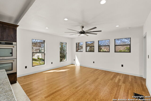 201 Cloverleaf Ave Property Photo 19