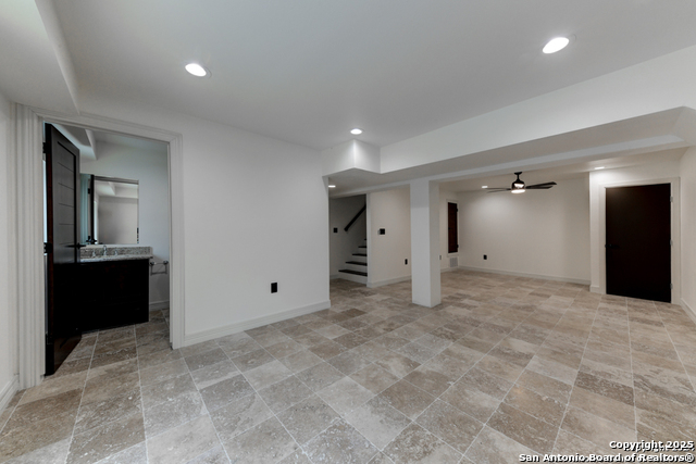 201 Cloverleaf Ave Property Photo 40