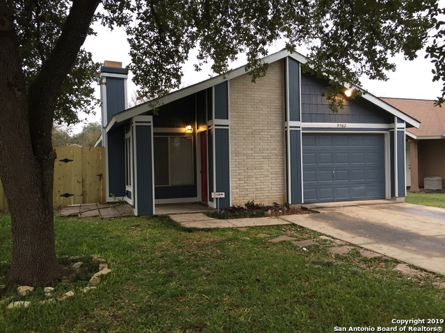 9582 Bowen Property Photo