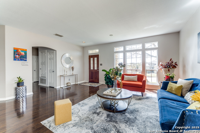 1315 Tanager Property Photo 4